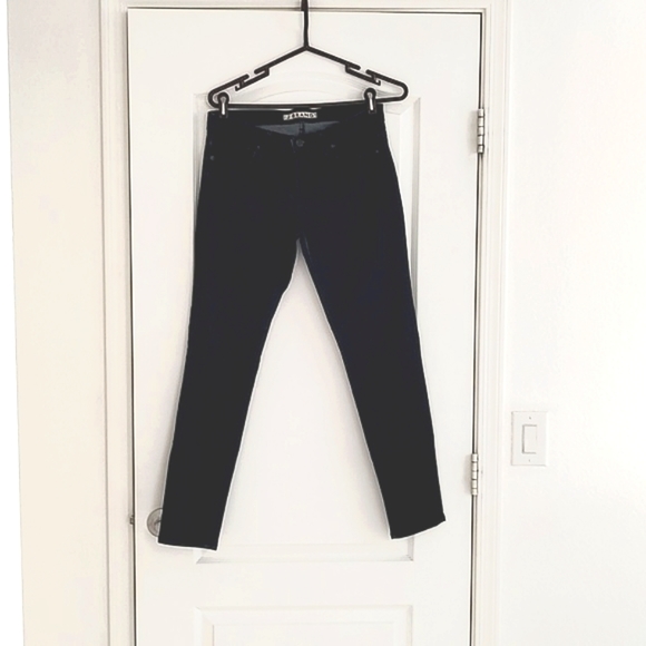 New J. Brand " THE SKINNY " Eclipse Dark Wash Jeans 29 Inseam 28 - Picture 1 of 7